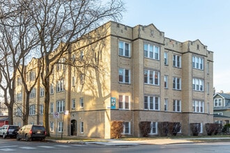 Building Photo - 4204 N Kimball Ave