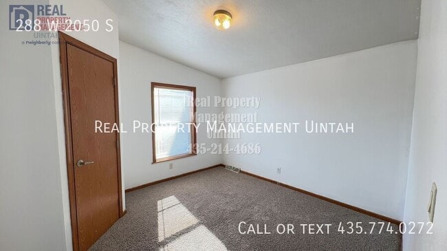 Building Photo - 288 2050 S