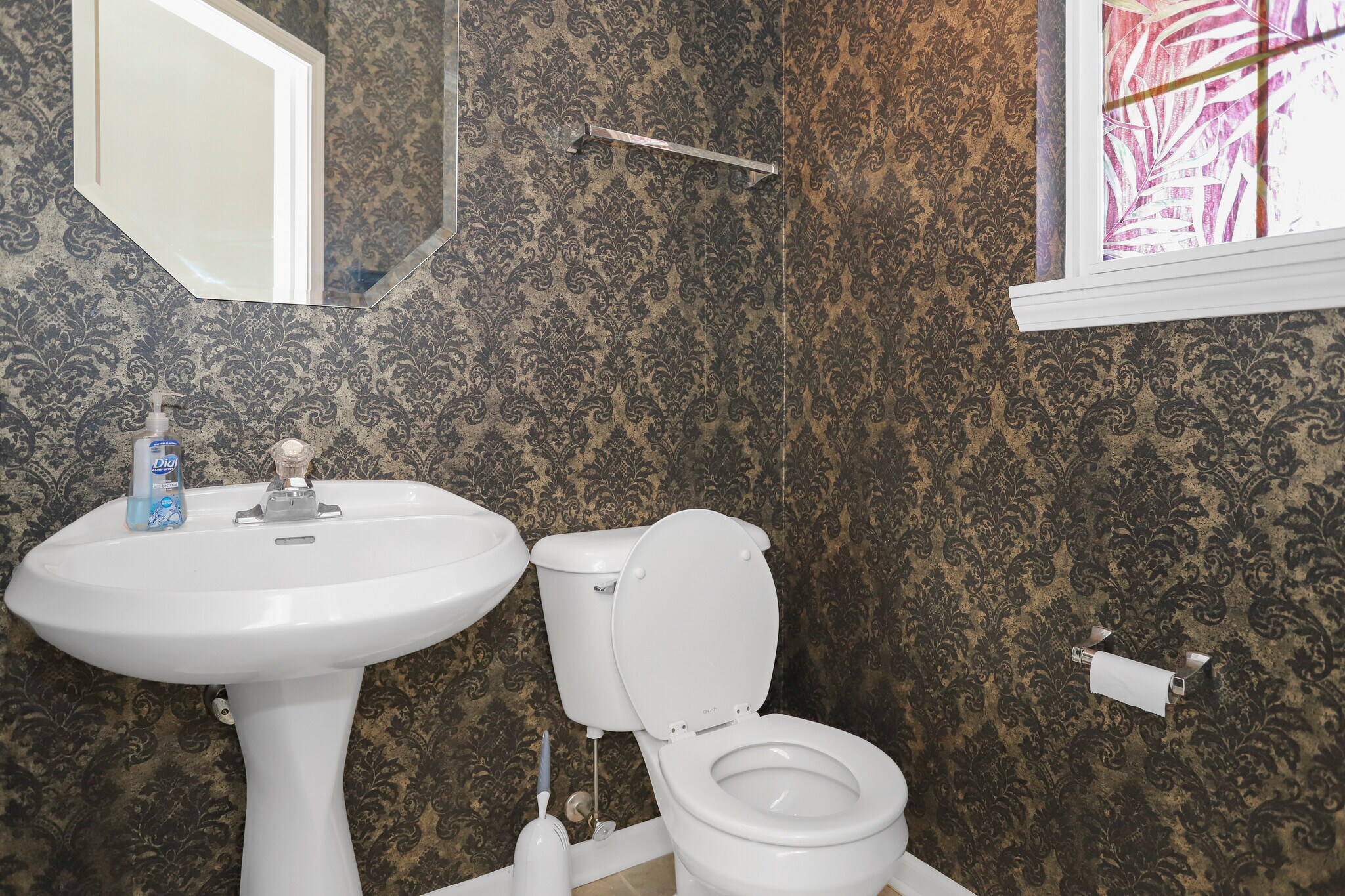 Building Photo - 2165 Sunrise Cir