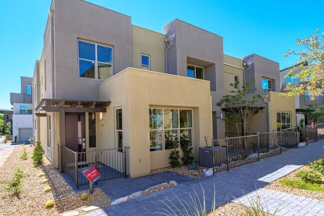 Building Photo - 11298 Cactus Tower Ave