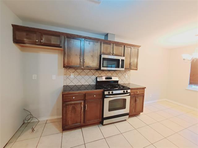 Building Photo - 1120 Ridgeway Cir