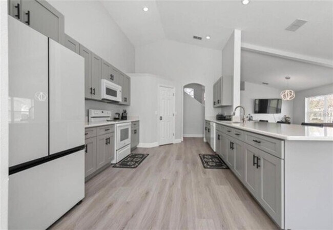 Building Photo - 437 Julliard Blvd