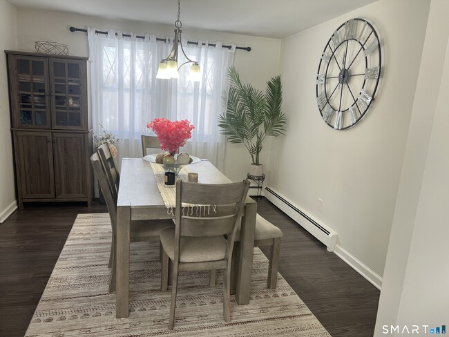 Building Photo - 79 Westbrook Dr