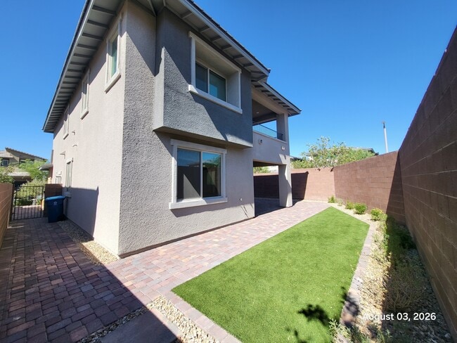 Building Photo - 9645 Jade Rise Ave