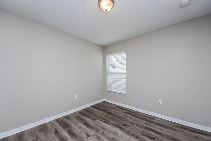 Building Photo - 4550 Ross Lanier Ln