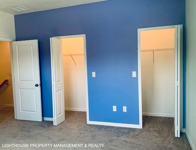 Building Photo - Charming, Newly Built 2 Bed/2.5 Bath Townh...