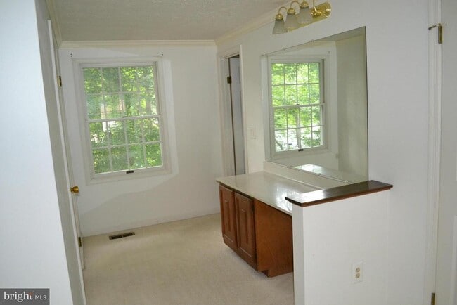Building Photo - 15404 Beachview Dr