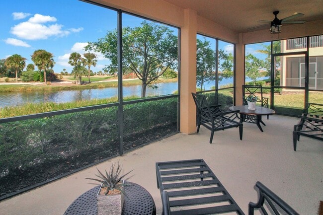 Building Photo - 10792 Tarflower Dr