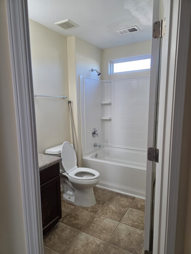 Building Photo - 159 Chapel Lake S