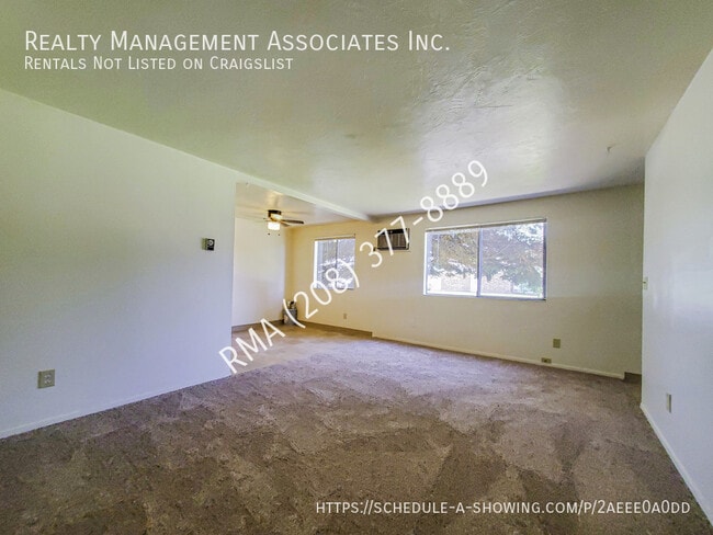 Building Photo - 657 White Cloud Dr