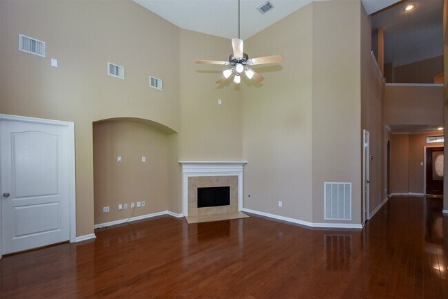 Building Photo - 21223 Pennshore Ln