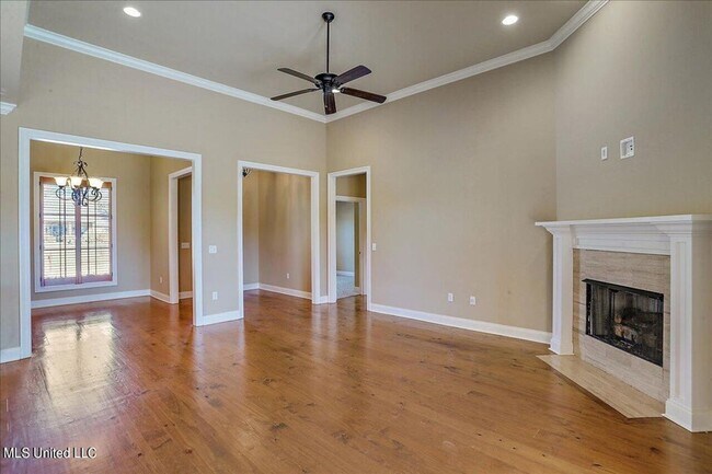 Building Photo - 3 Bed/2 Bath Home in North Place Reserves in Madison
