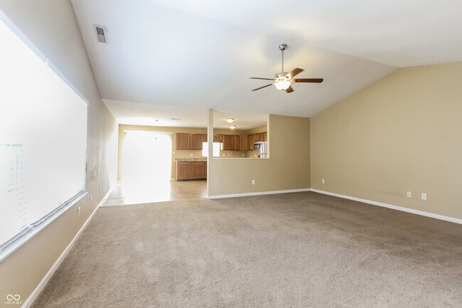 Building Photo - 2226 Leaf Dr