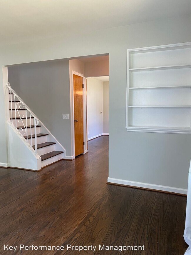 Building Photo - 3 br, 1 bath House - 35 Aragon Ave