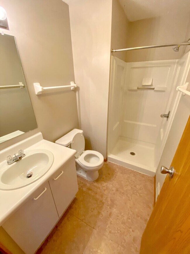 Building Photo - 5602 Wigmore Dr