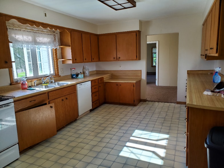 Building Photo - W7227 County Rd W