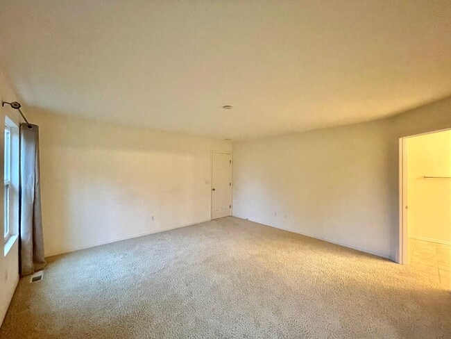 Building Photo - Great Home For Rent