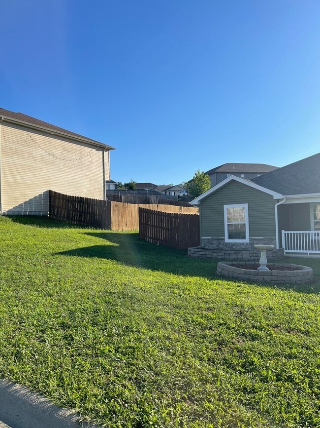 Building Photo - May 5th