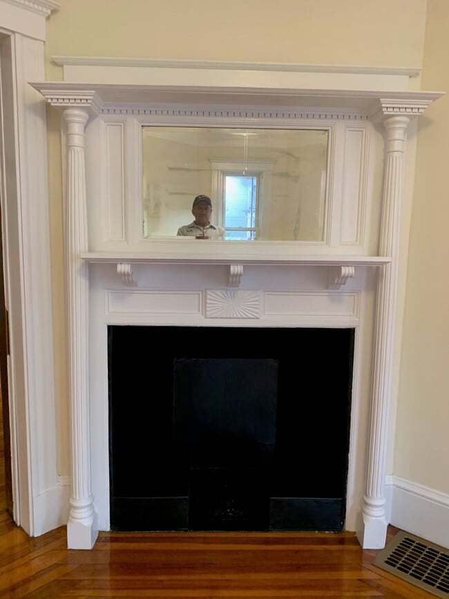 Building Photo - 54 Bay State Ave