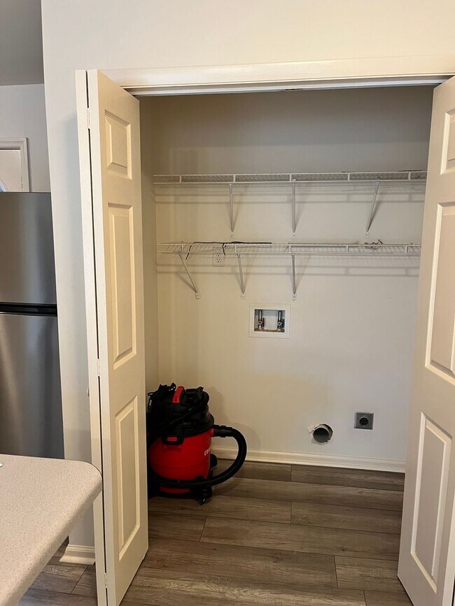 Building Photo - Remodeled 3 Bedroom Home in Boulevard Neighborhood