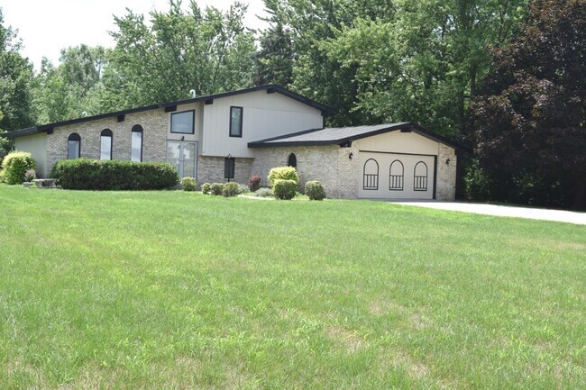 Primary Photo - 24805 Murphy Rd