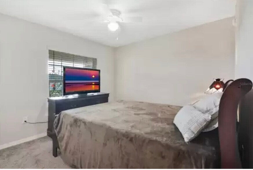 Building Photo - 338 Pentas Ln