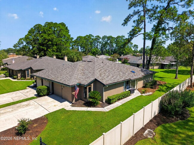 Building Photo - 9351 Arbolita Way