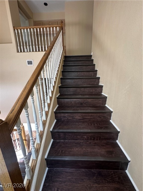 Building Photo - 5112 Forest Oaks Dr