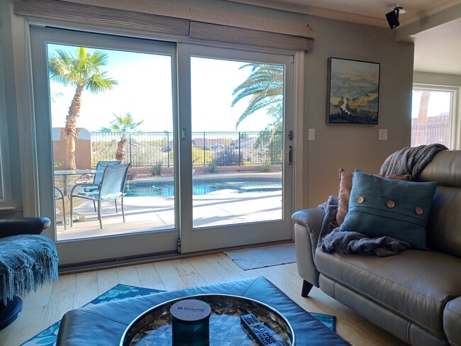Building Photo - 8169 Sedona Sunrise Dr