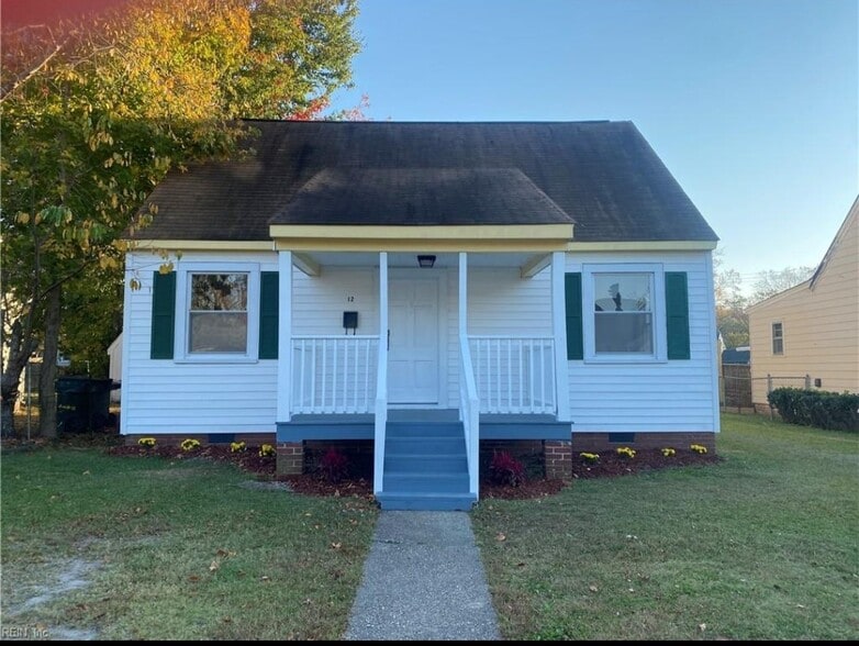 Primary Photo - 12 Henry St