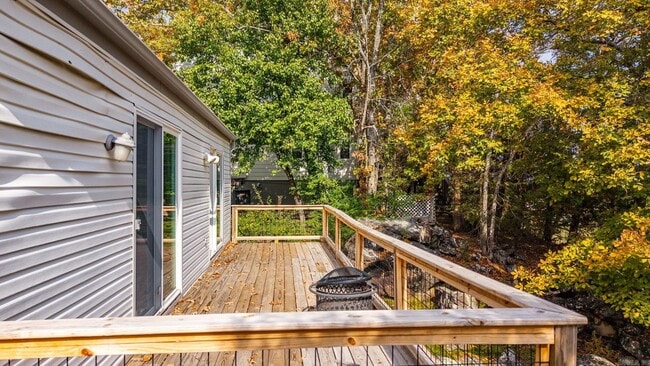 Building Photo - 102 Windwood Ln