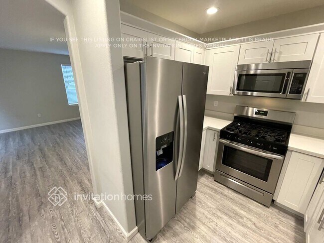 Building Photo - 1307 84th Ave SE