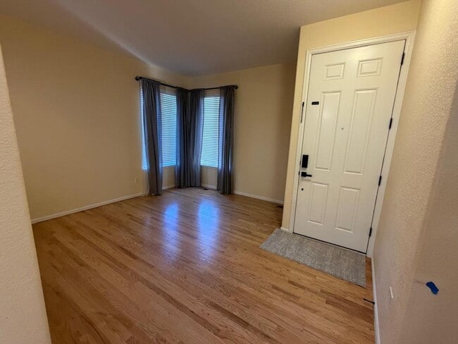 Building Photo - 10771 Mountshire Cir