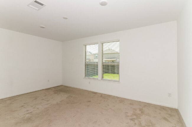Building Photo - Sunterra community in Katy TX