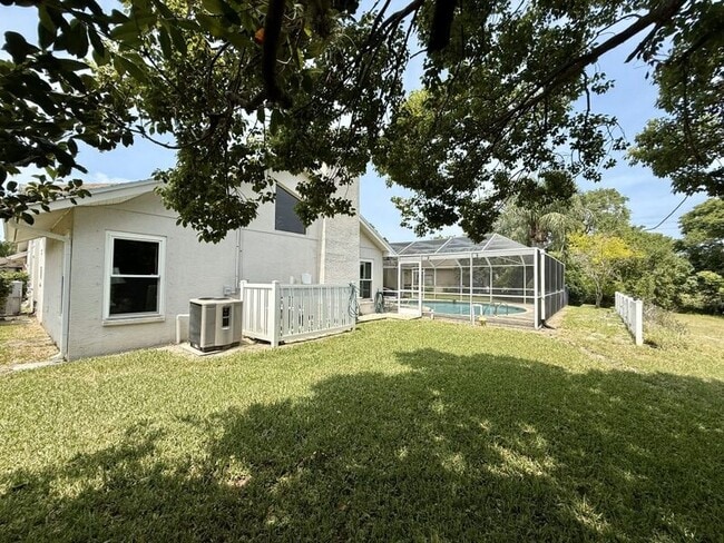 Building Photo - 8724 Ashbury Dr