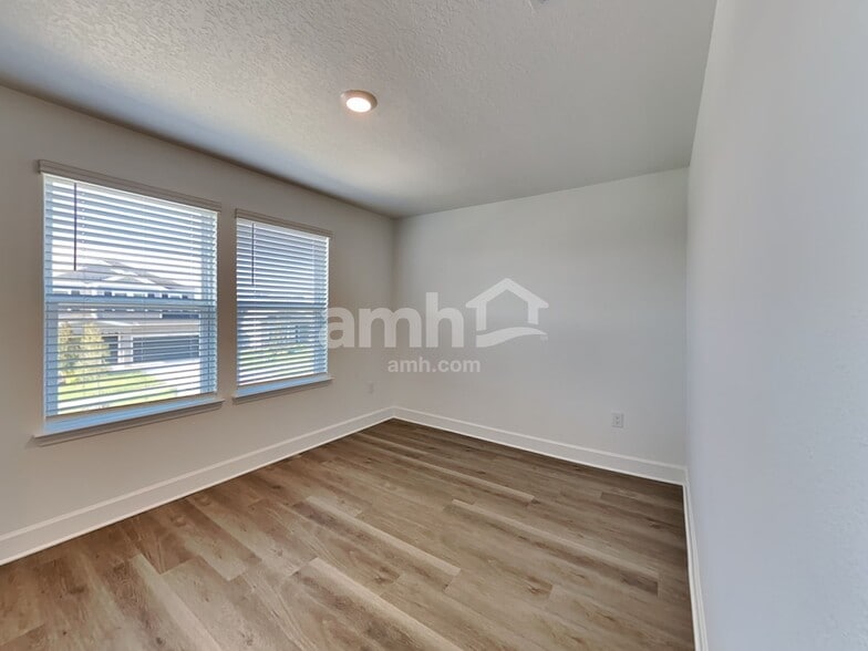Building Photo - 37831 Dusty Saddle Ln