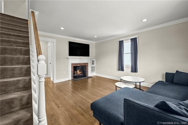 Building Photo - 54 Dunn Ave