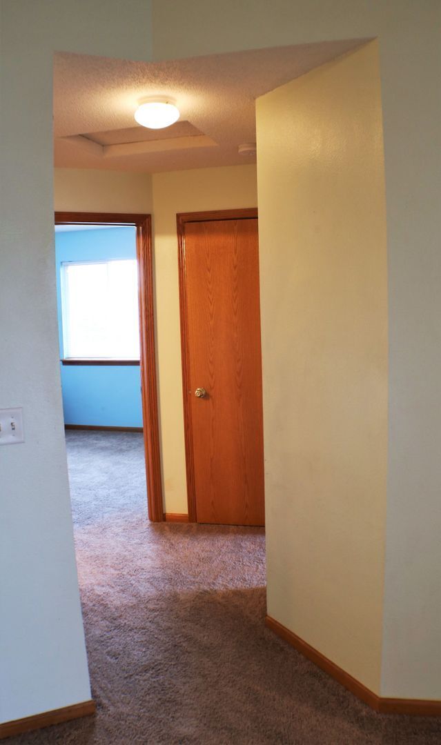 Building Photo - $1,195 | 2 Bedroom, 1 Bathroom Condo | Pet...