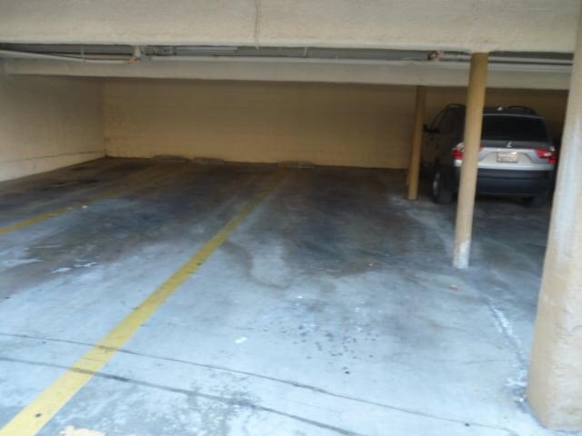 Building Photo - 18350 Hatteras St