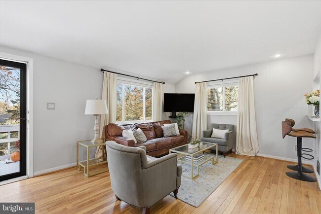 Building Photo - 7203 Arthur Dr