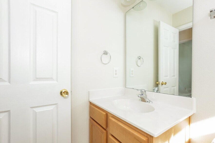 Building Photo - 13515 Stones Landing St