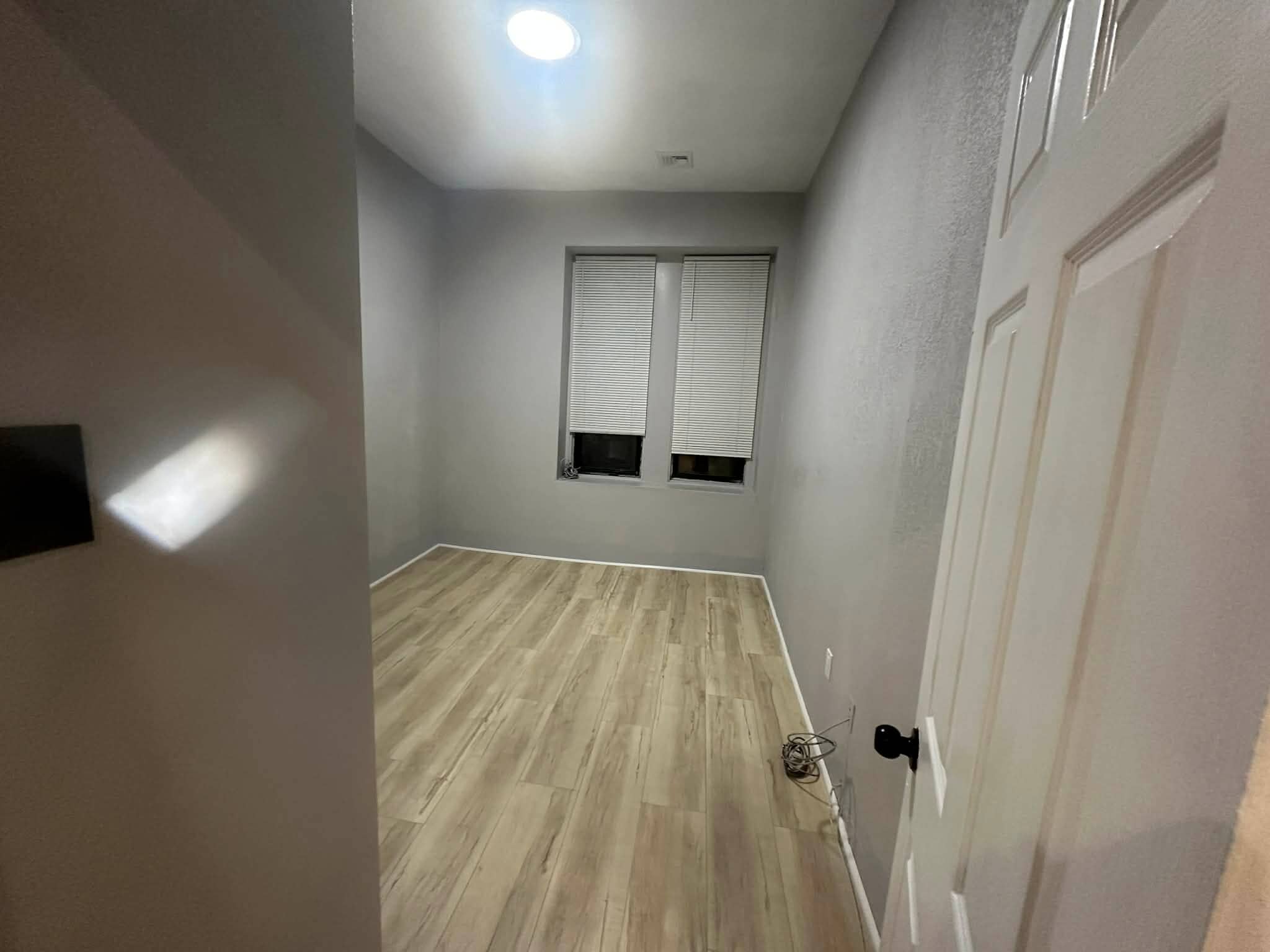 Building Photo - 3343 N 16th St