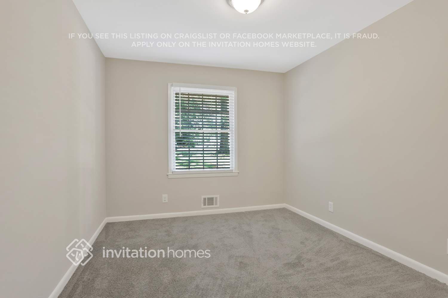 Building Photo - 3569 Troutdale Ct