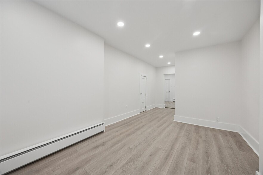 Building Photo - 3247 N Marston St