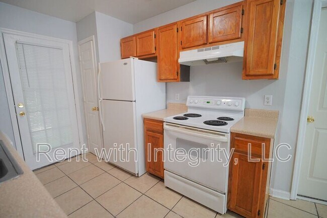 Building Photo - 2446 Talco Hills Dr