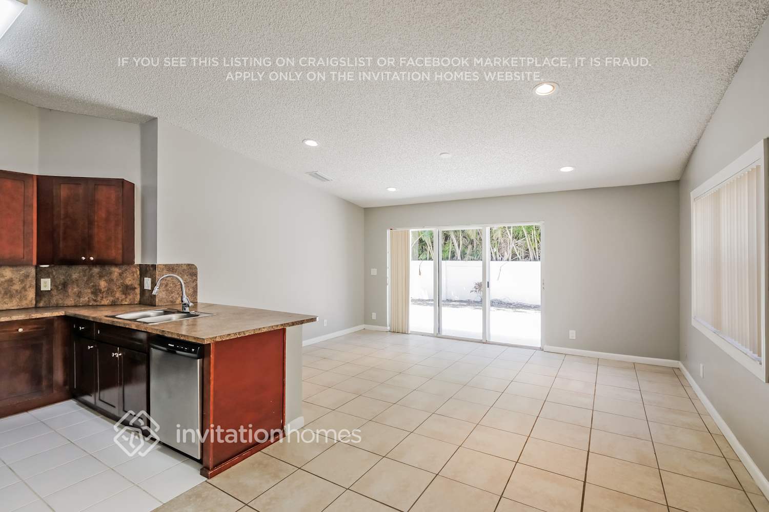 Building Photo - 119 NW 44th Terrace