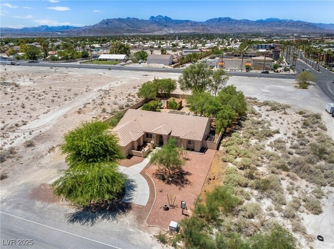 Building Photo - 6171 Starlight Dr