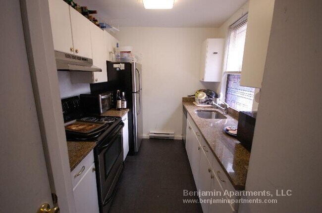 Building Photo - 774 Columbus Ave