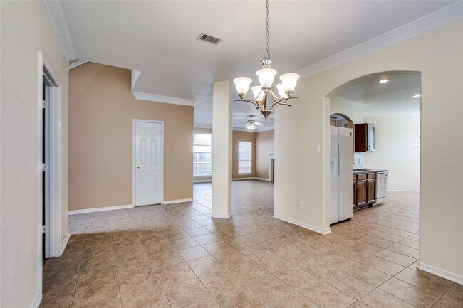 Building Photo - 9907 Valance Way