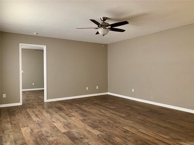 Building Photo - 58 Windtree Ln